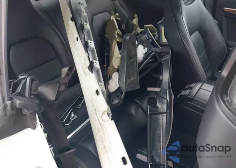 2013 Mercedes-Benz E 350 z USA, uszkodzony, nr VIN WDDKJ5KB0DF198623